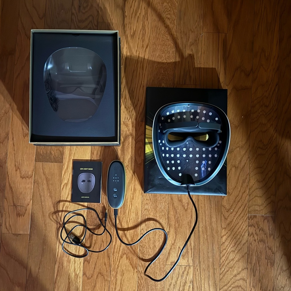 LED LIGHT MASK - Picture 5 of 10
